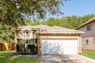 2046 Lost Pine Ct Conroe, TX 77304